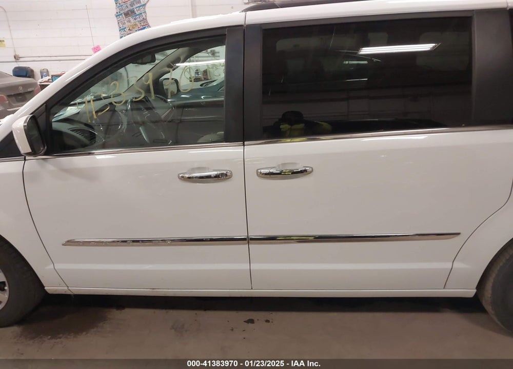 2015 CHRYSLER TOWN & COUNTRY TOURING VIN: 2C4RC1BGXFR627916