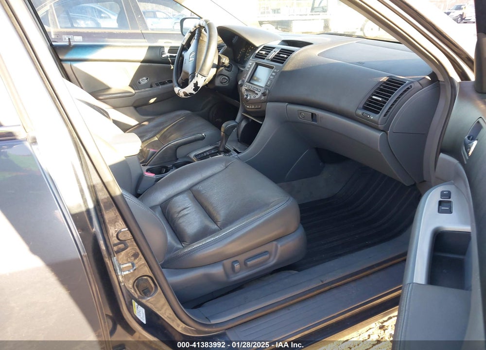 2007 HONDA ACCORD VIN: 1HGCM66827A056576