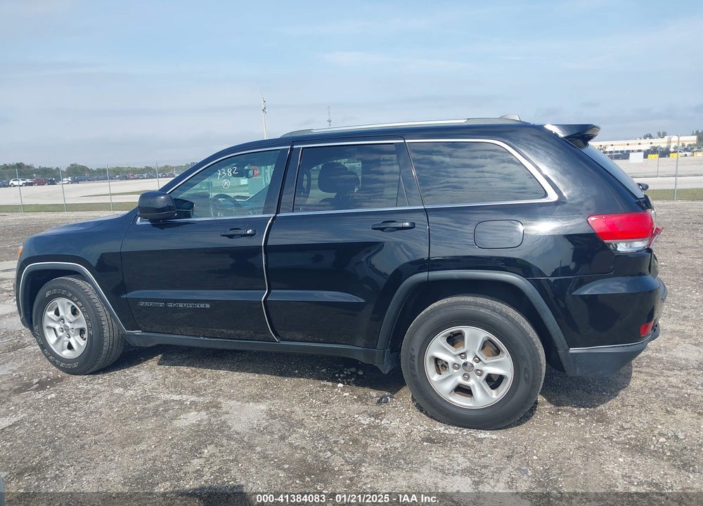 2017 JEEP GRAND CHEROKEE LAREDO 4X2 VIN: 1C4RJEAG8HC647382