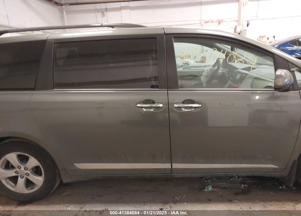 2013 TOYOTA SIENNA XLE LIMITED VIN: 5TDYK3DC1DS361100