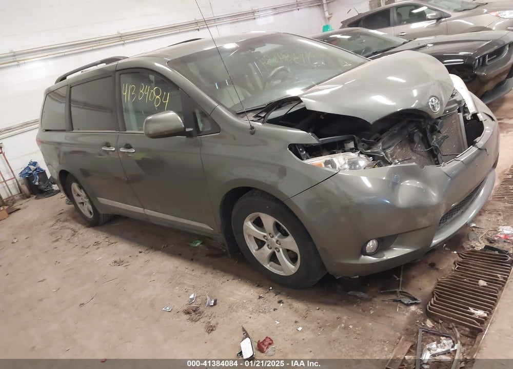 2013 TOYOTA SIENNA XLE LIMITED VIN: 5TDYK3DC1DS361100