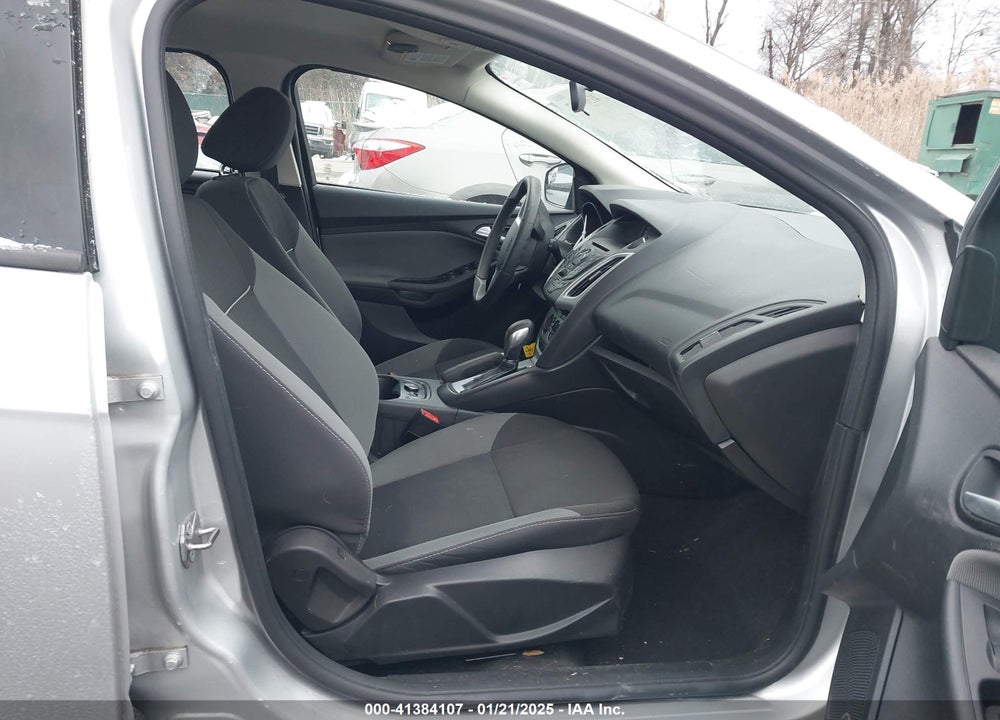 2014 FORD FOCUS SE VIN: 1FADP3K24EL329695
