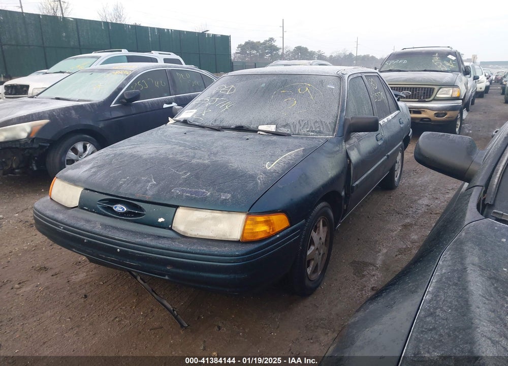 1995 FORD ESCORT LX/SPORT VIN: 3FASP13J6SR138679