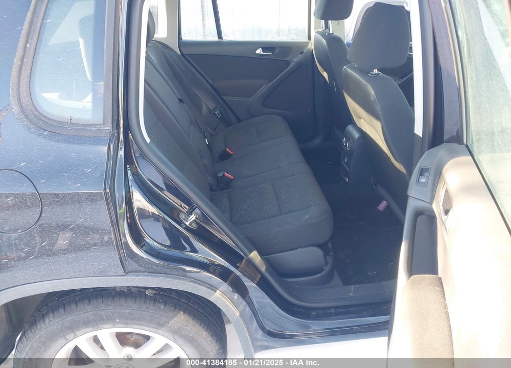 2012 VOLKSWAGEN TIGUAN S VIN: WVGAV7AX1CW561024