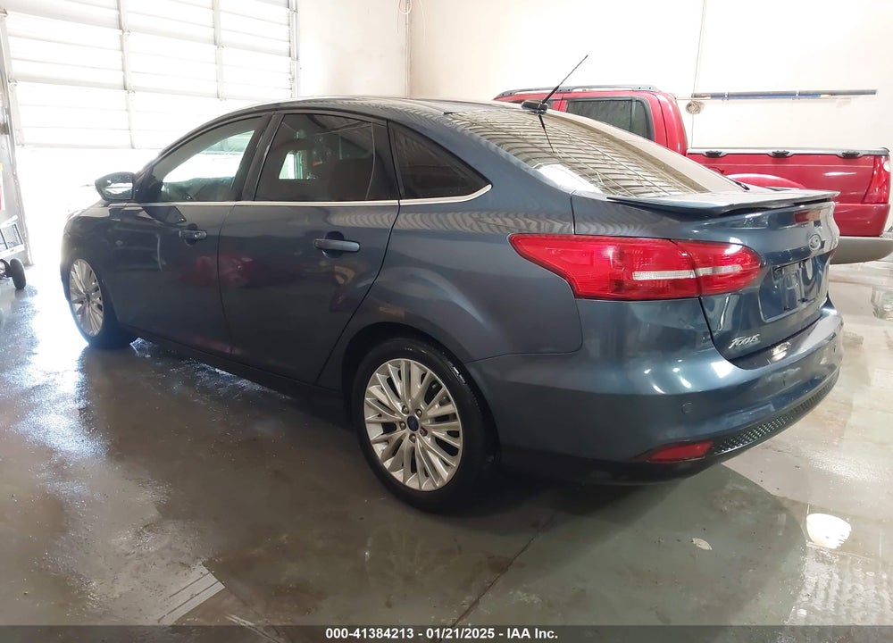 2018 FORD FOCUS TITANIUM VIN: 1FADP3J21JL246382