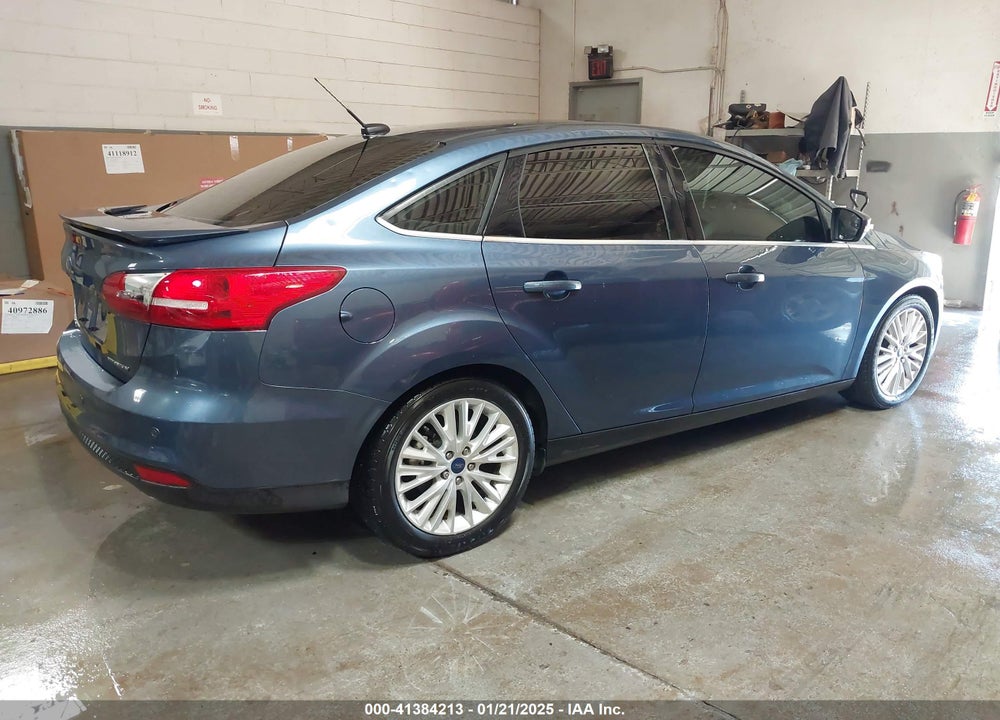 2018 FORD FOCUS TITANIUM VIN: 1FADP3J21JL246382
