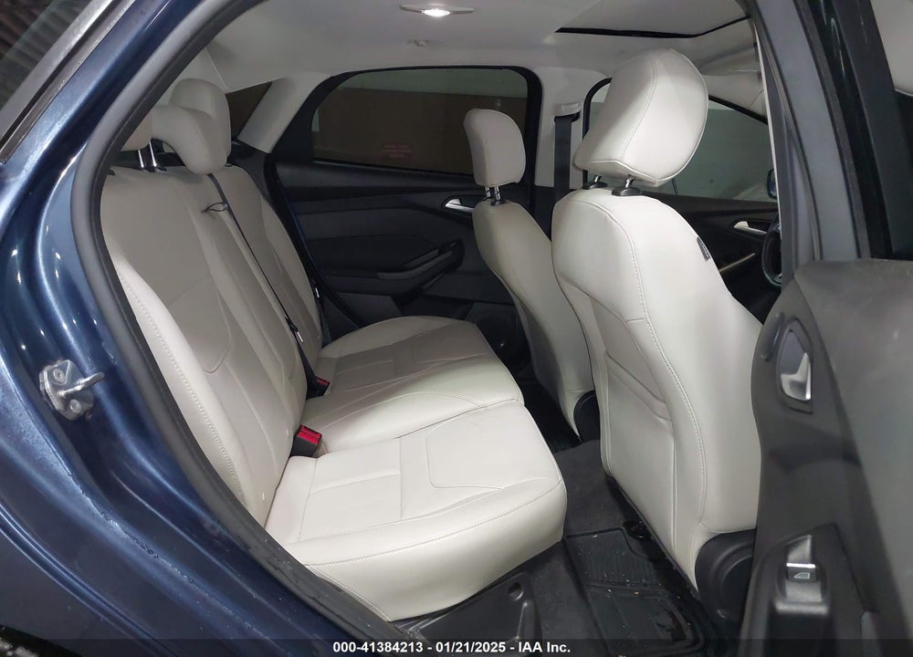 2018 FORD FOCUS TITANIUM VIN: 1FADP3J21JL246382