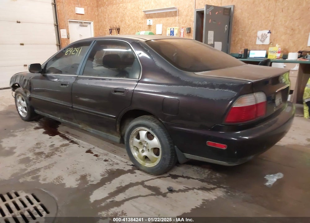 1997 HONDA ACCORD SE VIN: 1HGCD5608VA239711