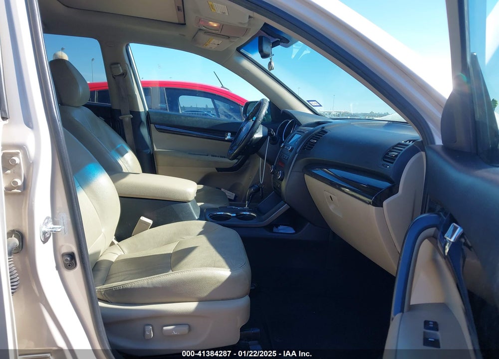 2012 KIA SORENTO VIN: 5XYKU4A23CG205699