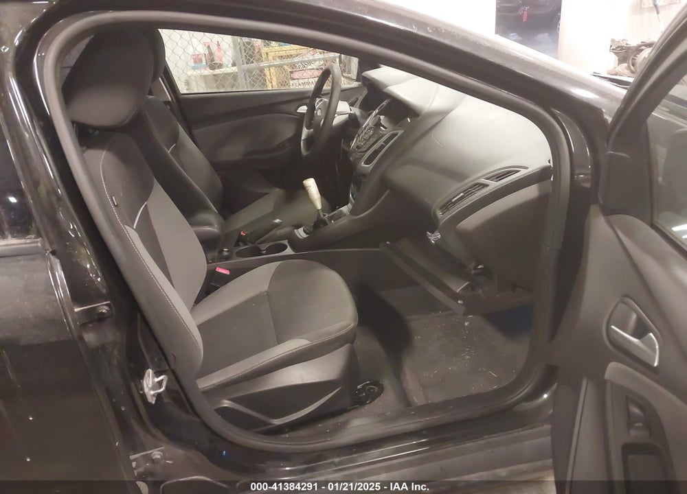 2014 FORD FOCUS SE VIN: 1FADP3F21EL109750