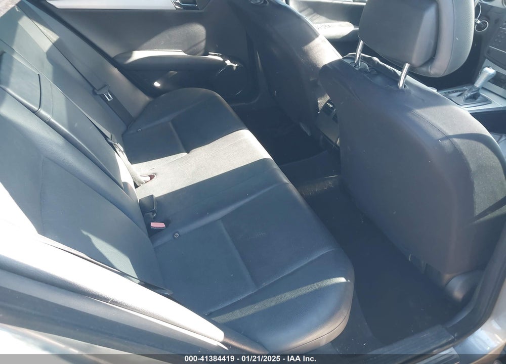 2008 MERCEDES-BENZ C 300 VIN: WDDGF54X48F073372