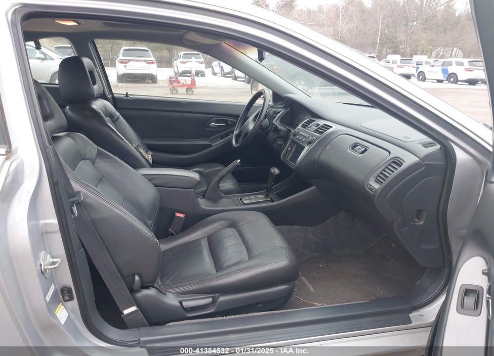 2001 HONDA ACCORD 2.3 EX VIN: 1HGCG32771A032140