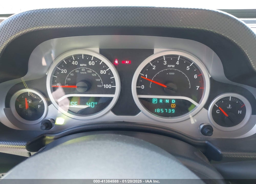 2008 JEEP WRANGLER UNLIMITED SAHARA VIN: 1J4GA59188L504577