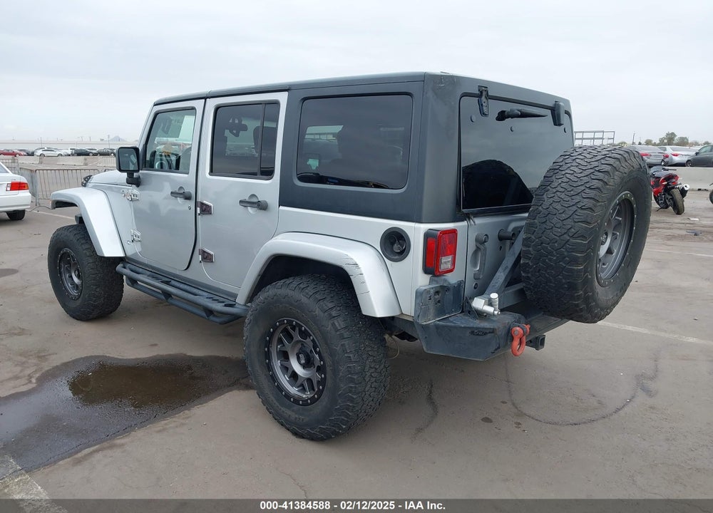2008 JEEP WRANGLER UNLIMITED SAHARA VIN: 1J4GA59188L504577