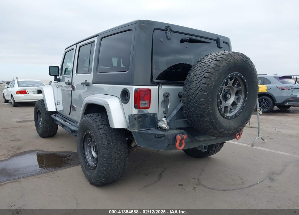2008 JEEP WRANGLER UNLIMITED SAHARA VIN: 1J4GA59188L504577