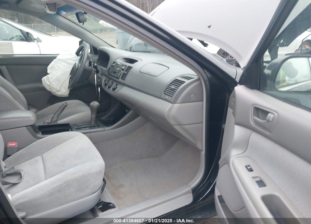 2004 TOYOTA CAMRY LE VIN: 4T1BE32K94U302164