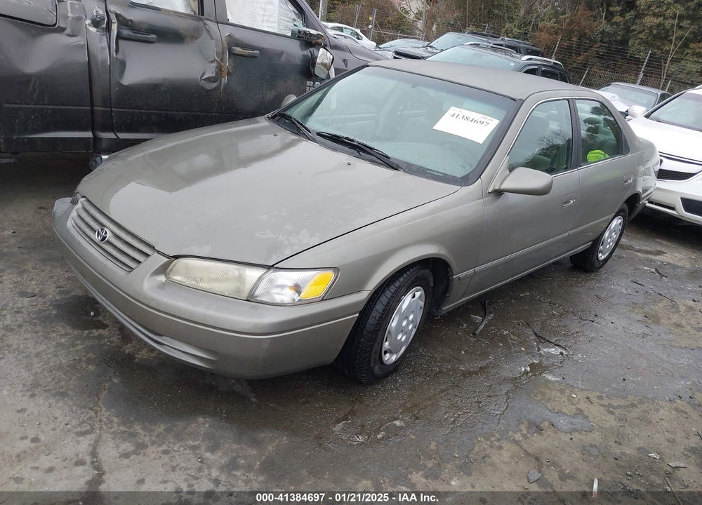 1999 TOYOTA CAMRY LE VIN: JT2BG22K9X0297948