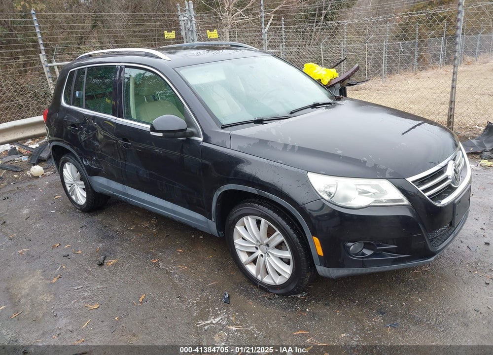 2010 VOLKSWAGEN TIGUAN SE VIN: WVGAV7AX3AW000286