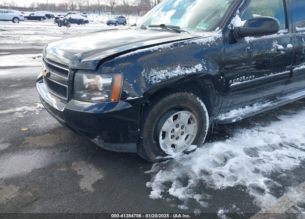 2014 CHEVROLET SUBURBAN 1500 LT VIN: 1GNSKJE79ER112014