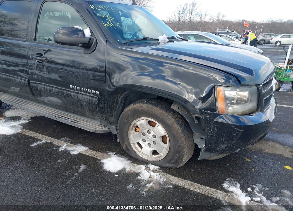 2014 CHEVROLET SUBURBAN 1500 LT VIN: 1GNSKJE79ER112014