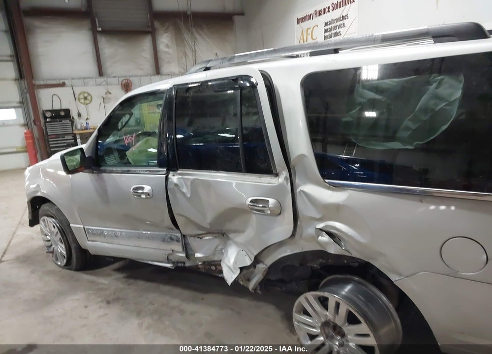 2007 LINCOLN NAVIGATOR ULTIMATE VIN: 5LMFU28547LJ23358