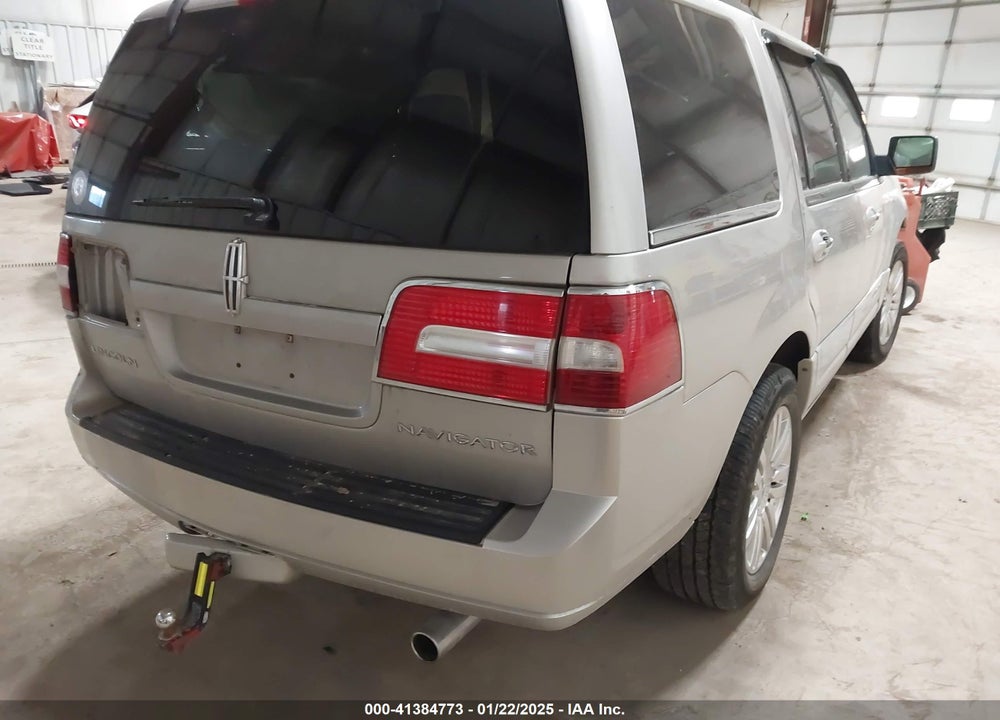 2007 LINCOLN NAVIGATOR ULTIMATE VIN: 5LMFU28547LJ23358