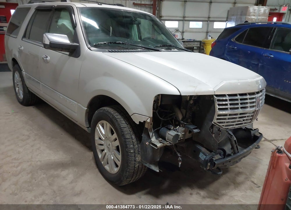 2007 LINCOLN NAVIGATOR ULTIMATE VIN: 5LMFU28547LJ23358