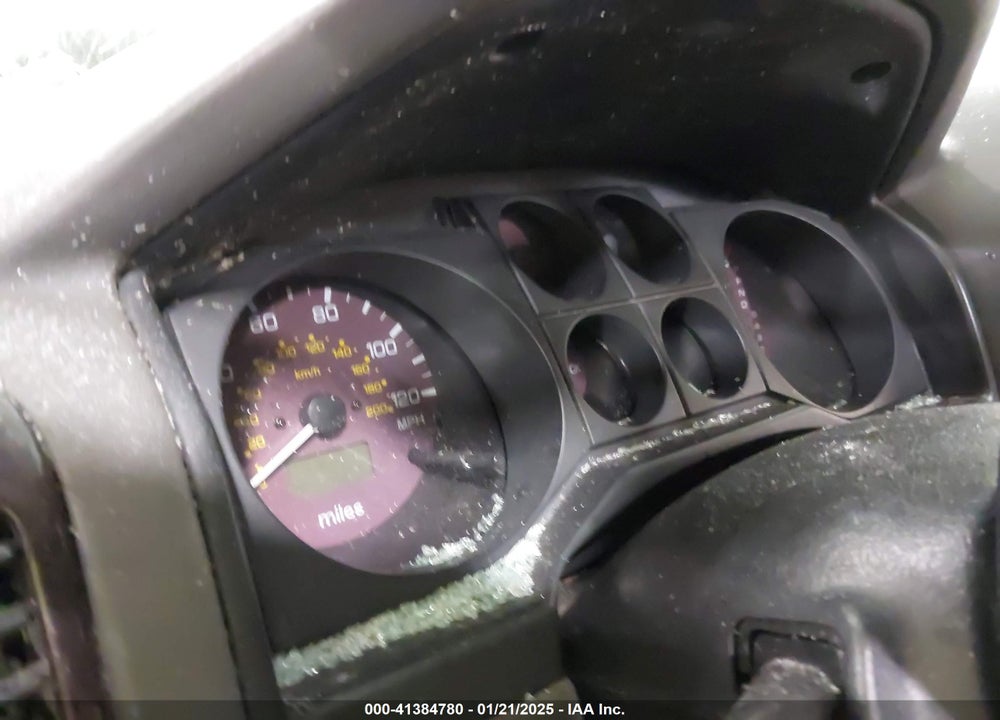 2002 MITSUBISHI MONTERO LIMITED VIN: JA4MW51R92J011709