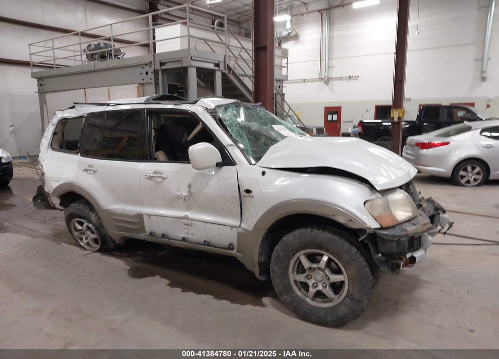 2002 MITSUBISHI MONTERO LIMITED VIN: JA4MW51R92J011709