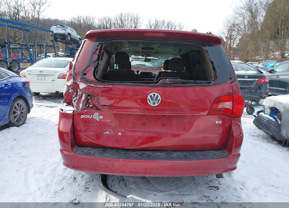2011 VOLKSWAGEN ROUTAN SE VIN: 2V4RW3DG6BR668348