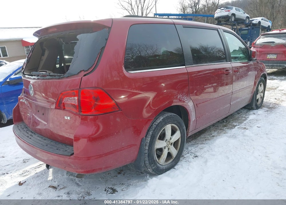 2011 VOLKSWAGEN ROUTAN SE VIN: 2V4RW3DG6BR668348