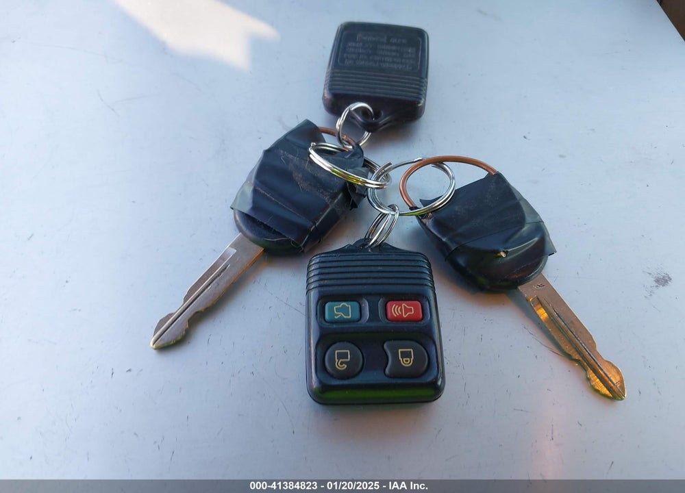2009 FORD FOCUS SE VIN: 1FAHP35N79W139868