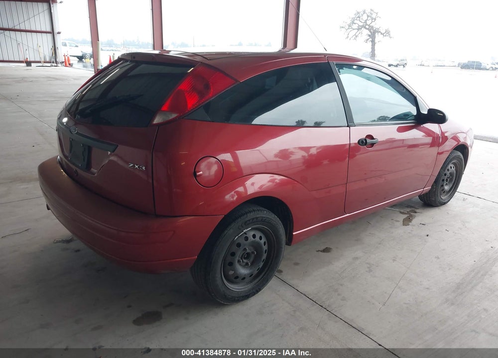 2005 FORD FOCUS ZX3 VIN: 3FAFP31NX5R116837