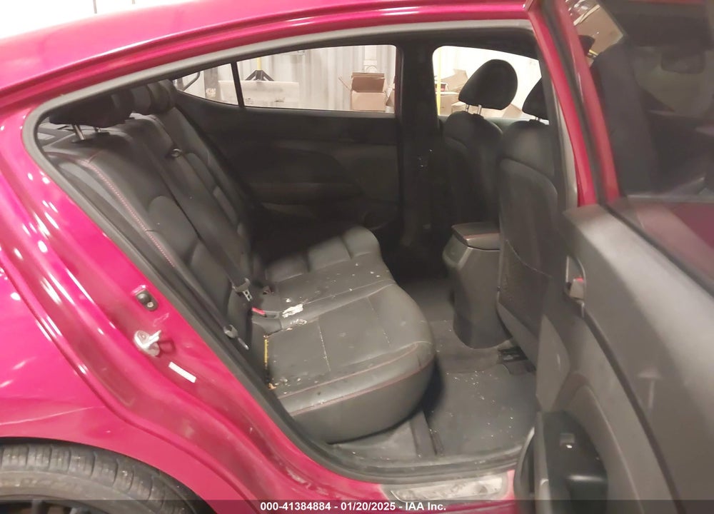 2018 HYUNDAI ELANTRA VIN: KMHD04LB2JU474690