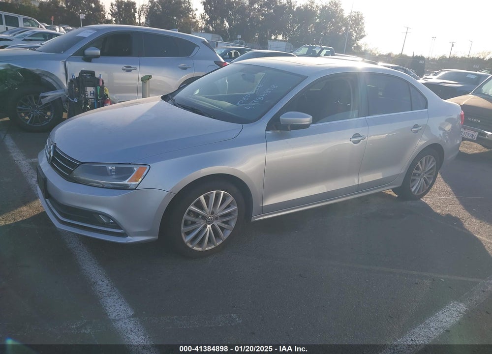 2015 VOLKSWAGEN JETTA 1.8T SE VIN: 3VWD17AJ5FM220946