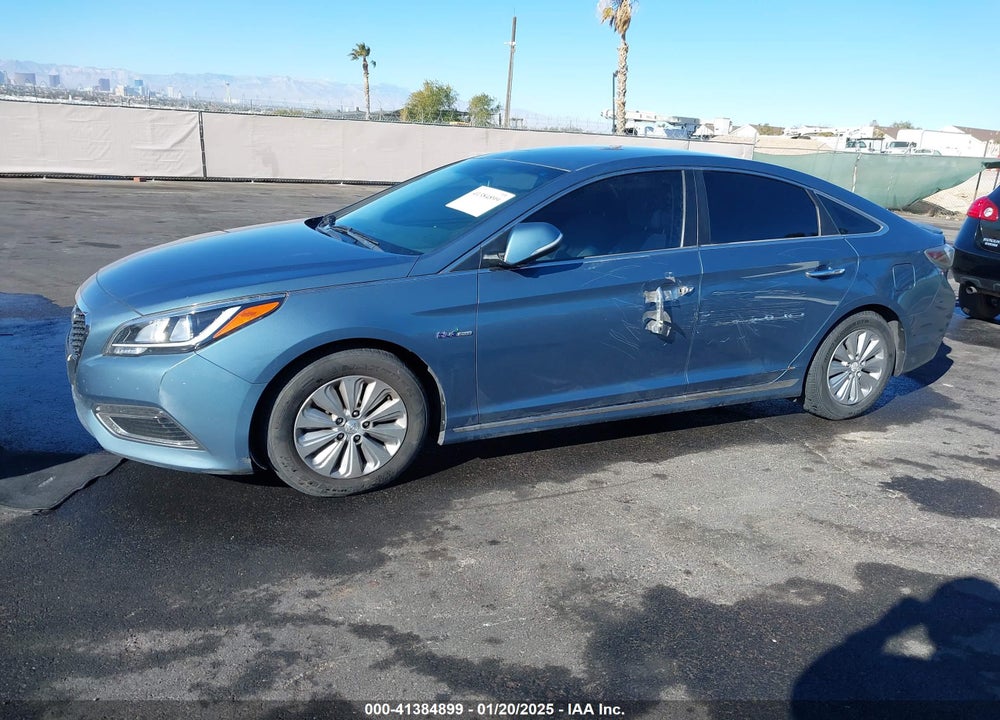 2016 HYUNDAI SONATA HYBRID VIN: KMHE24L11GA034573