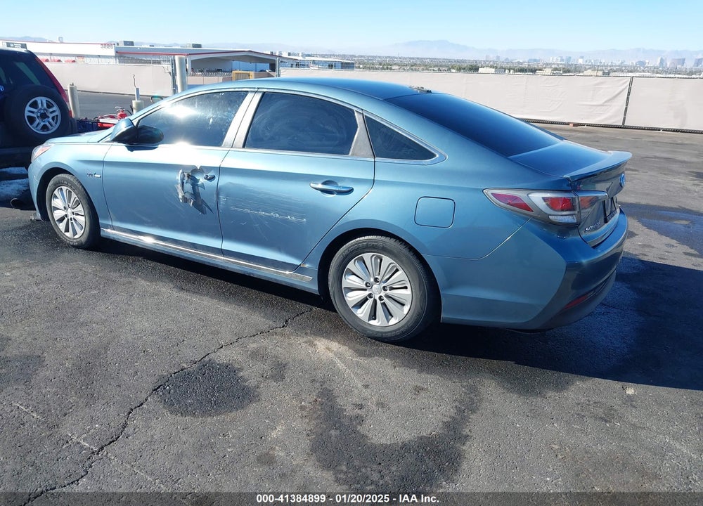 2016 HYUNDAI SONATA HYBRID VIN: KMHE24L11GA034573