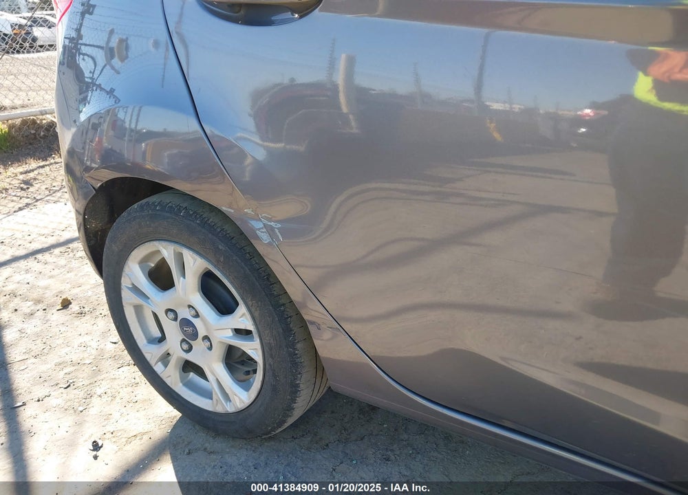 2014 FORD FIESTA VIN: 3FADP4EJ0EM196392