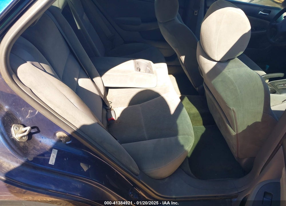 2004 HONDA ACCORD 2.4 LX VIN: 1HGCM56384A109212