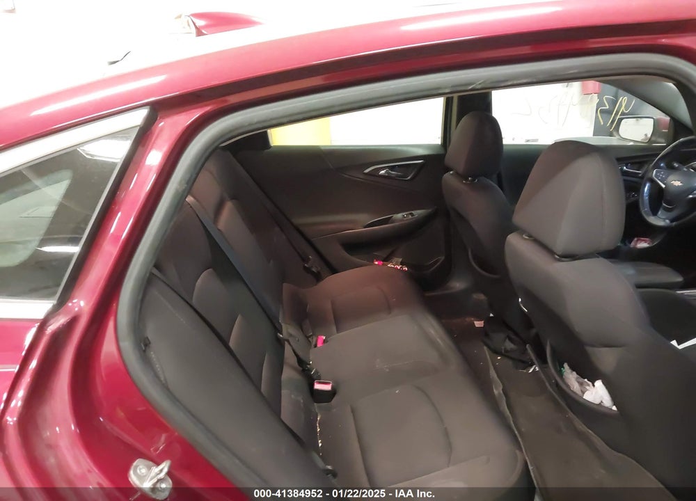 2018 CHEVROLET MALIBU VIN: 1G1ZD5ST3JF211216