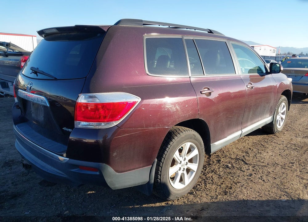 2011 TOYOTA HIGHLANDER SE V6 VIN: 5TDBK3EH7BS090492