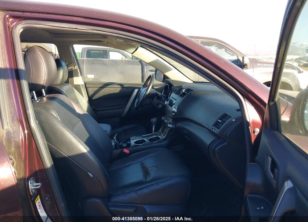 2011 TOYOTA HIGHLANDER SE V6 VIN: 5TDBK3EH7BS090492