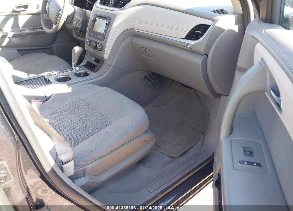 2014 CHEVROLET TRAVERSE LS VIN: 1GNKVFKD0EJ291203