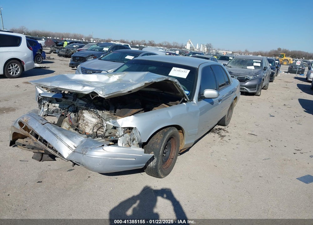 2001 FORD CROWN VICTORIA VIN: 2FAFP73W01X203624