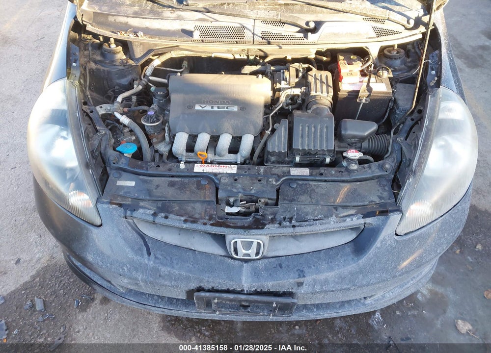 2008 HONDA FIT VIN: JHMGD38668S037663