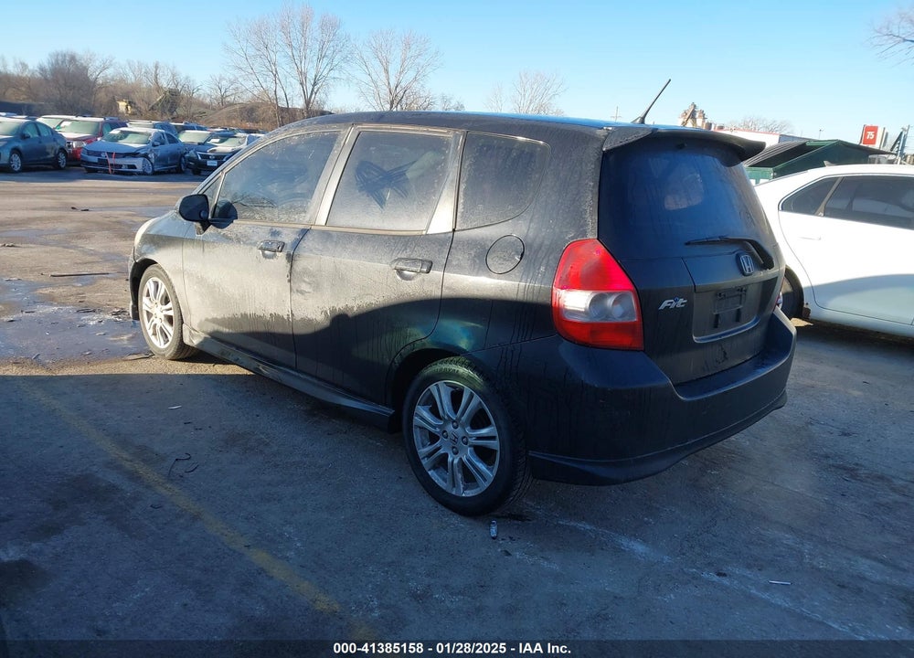2008 HONDA FIT VIN: JHMGD38668S037663