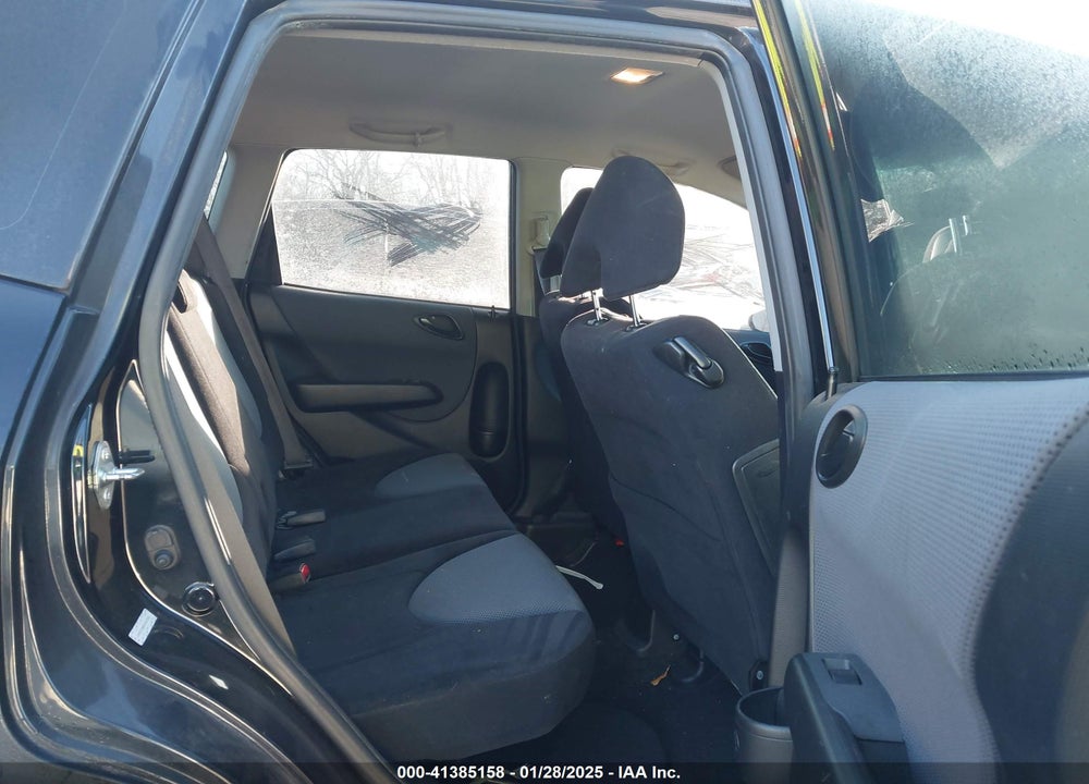 2008 HONDA FIT VIN: JHMGD38668S037663