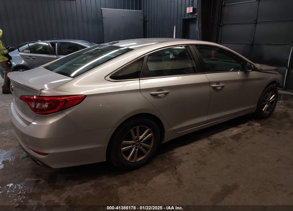 2017 HYUNDAI SONATA VIN: 5NPE24AF2HH594227