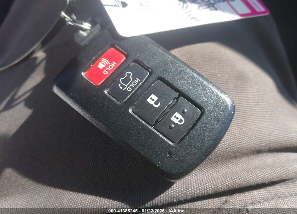 2018 TOYOTA RAV4 HYBRID LIMITED VIN: JTMDJREV3JD203580