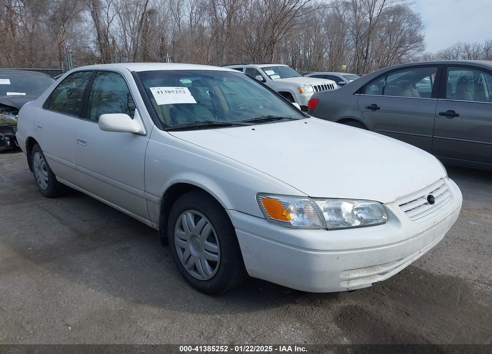 2000 TOYOTA CAMRY LE VIN: JT2BG22K3Y0467304